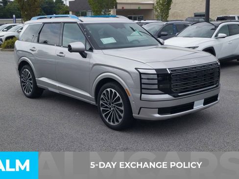 Certified 2026 Hyundai Palisade Calligraphy FWD image 3