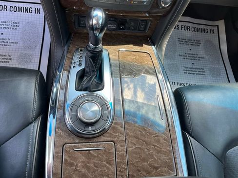 Used 2017 INFINITI QX80 4WD w/ Driver Assistance Package image 19
