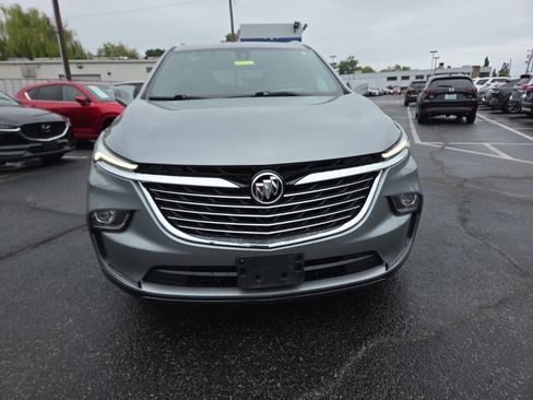 Used 2024 Buick Enclave Premium image 2