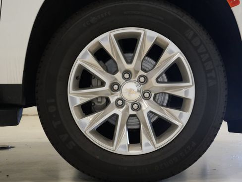 Used 2024 Chevrolet Tahoe Premier AWD/4WD image 8