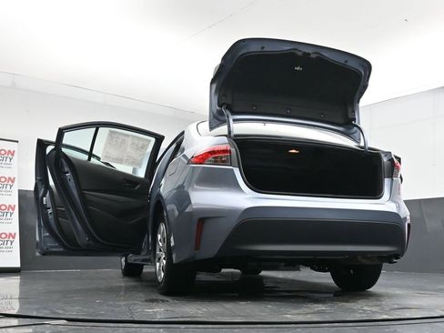 Used 2023 Toyota Corolla LE image 45