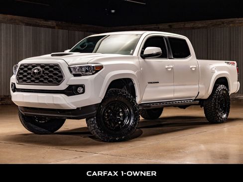 Used 2022 Toyota Tacoma TRD Sport image 5