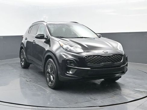 Used 2021 Kia Sportage S image 2