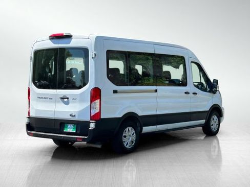 Used 2023 Ford Transit 350 XLT RWD image 4