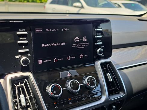 Certified 2023 Kia Sorento LX FWD image 24