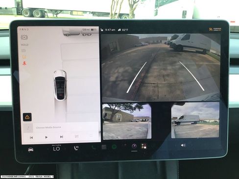 Used 2021 Tesla Model Y Long Range AWD/4WD image 13