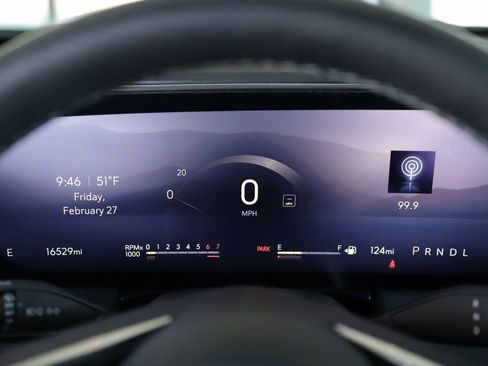 Used 2025 Buick Enclave Preferred image 12