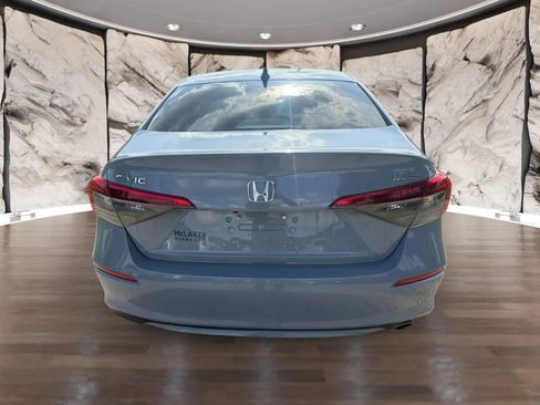 Used 2023 Honda Civic Sport image 2