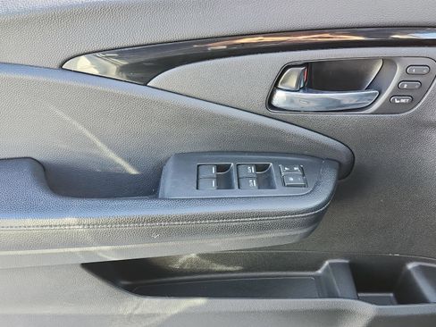 Used 2019 Honda Pilot Touring image 31