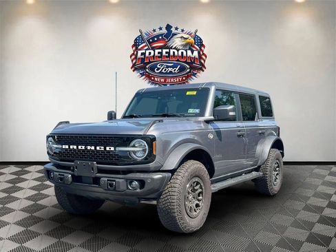 Used 2023 Ford Bronco Wildtrak AWD/4WD image 2
