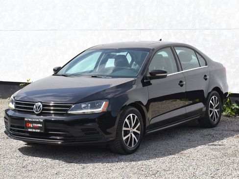 Used 2017 Volkswagen Jetta SE image 8