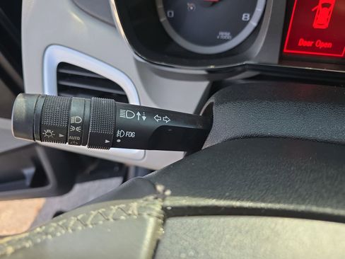 Used 2013 GMC Terrain SLT image 28