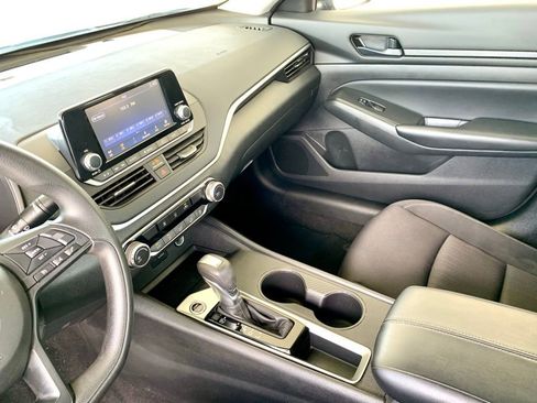 Used 2023 Nissan Altima 2.5 S FWD image 38