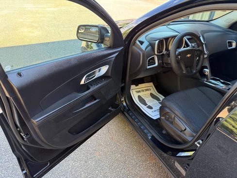 Used 2013 Chevrolet Equinox LS FWD image 11