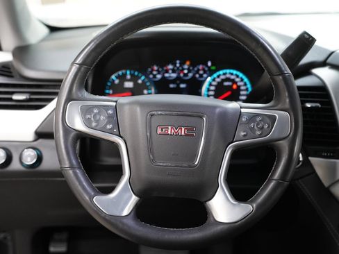 Used 2017 GMC Yukon SLT w/ Open Road Package image 12