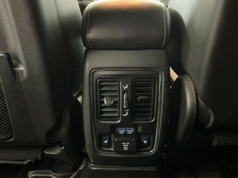 Used 2017 Jeep Grand Cherokee Limited AWD/4WD image 26