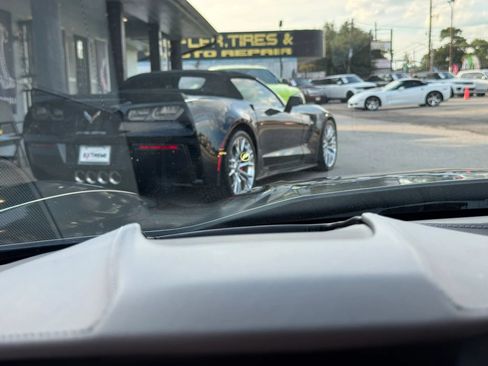 Used 2018 Chevrolet Corvette Stingray Coupe w/ 3LT Preferred Equipment Group RWD image 32