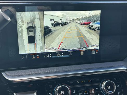 Used 2024 GMC Sierra 2500 Denali w/ Denali Reserve Package image 26