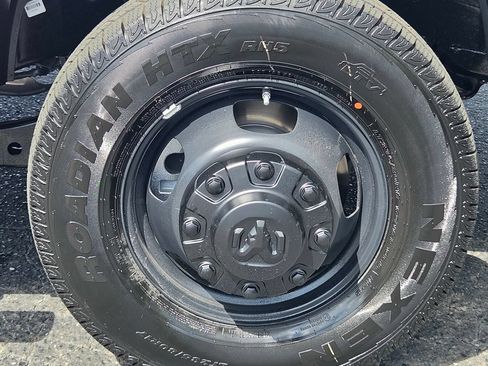 New 2026 RAM 3500 Tradesman AWD/4WD image 10