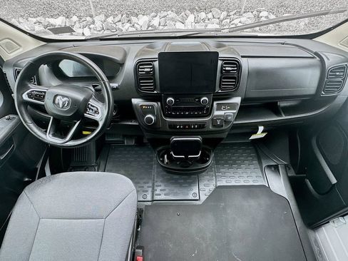 Used 2024 RAM ProMaster 3500 w/ Delivery Van Package image 10