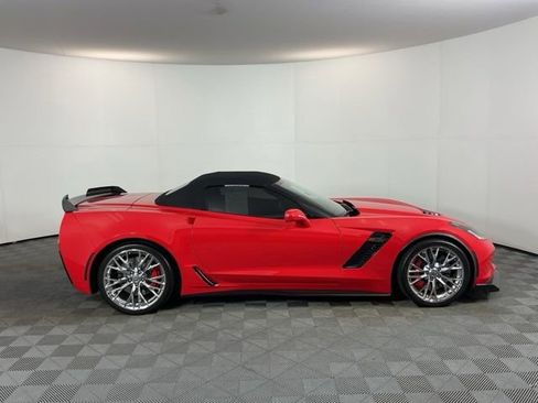 Used 2015 Chevrolet Corvette Z06 w/ 3LZ Preferred Equipment Group RWD image 5