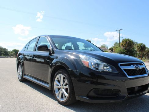 Used 2014 Subaru Legacy 2.5i Premium AWD/4WD image 12