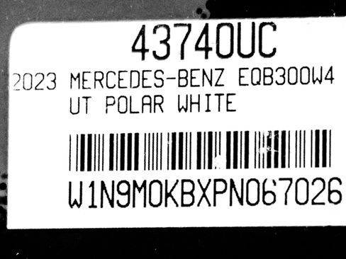 Certified 2023 Mercedes-Benz EQB 300 4MATIC image 20