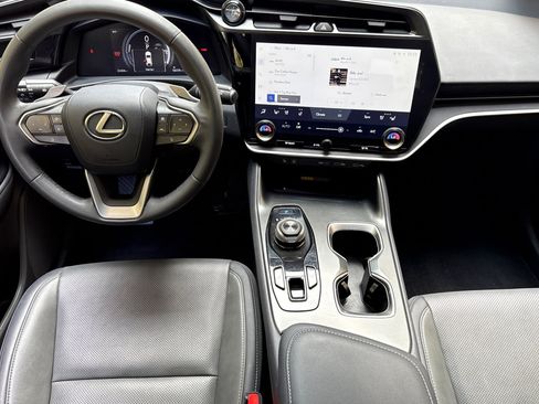Certified 2023 Lexus RZ 450e Premium w/ Technology Package AWD/4WD image 17