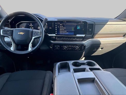 Used 2026 Chevrolet Silverado 1500 LT AWD/4WD image 15