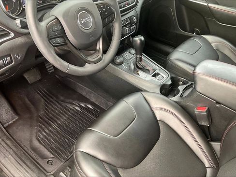 Used 2021 Jeep Cherokee Trailhawk w/ Trailer Tow Group image 14