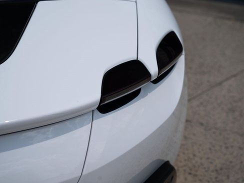 Used 2024 Ferrari Roma Spider RWD image 28
