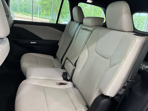 Used 2025 Lexus TX 350 AWD w/ Technology Package image 14