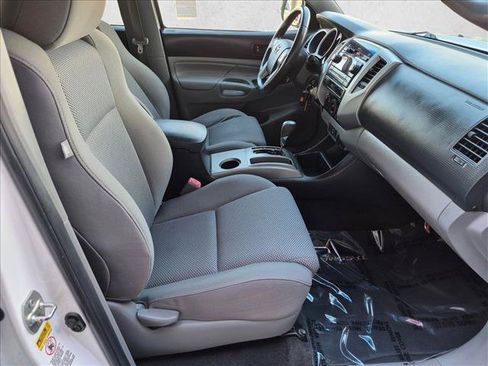 Used 2012 Toyota Tacoma PreRunner w/ TRD Sport Pkg RWD image 18