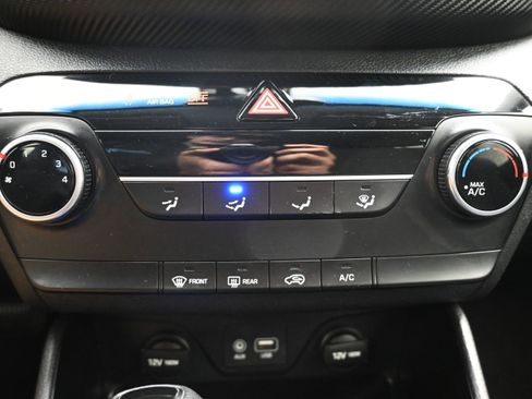 Used 2020 Hyundai Tucson SE FWD image 16