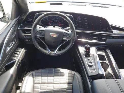 Certified 2023 Cadillac Escalade ESV V AWD/4WD image 38