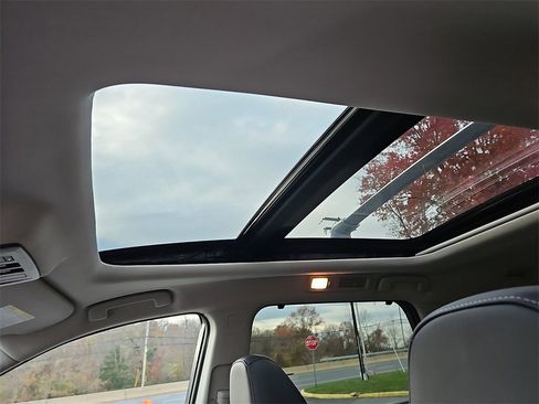 Certified 2025 Nissan Pathfinder Platinum w/ Cargo Package image 15