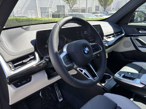 Used 2026 BMW X1 xDrive28i w/ Technology Package image 15