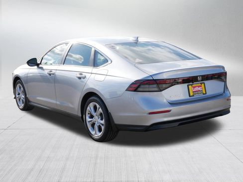 Certified 2023 Honda Accord LX image 5