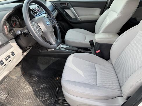 Used 2016 Subaru Forester 2.5i Premium image 13