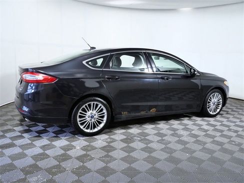 Used 2015 Ford Fusion SE w/ Equipment Group 202A image 8