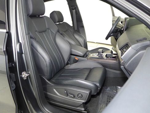 Used 2023 Audi Q5 2.0T Premium Plus w/ Premium Plus Package image 19