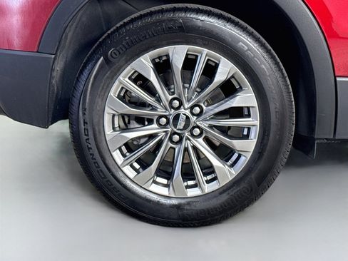 Used 2024 Cadillac XT4 Premium Luxury FWD image 33