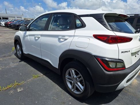 Used 2023 Hyundai Kona SE w/ Cargo Package FWD image 2