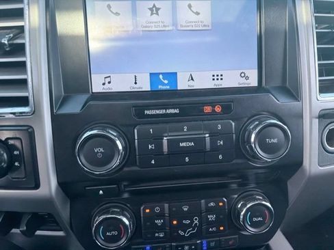 Used 2017 Ford F250 Lariat w/ Lariat Ultimate Package AWD/4WD image 24