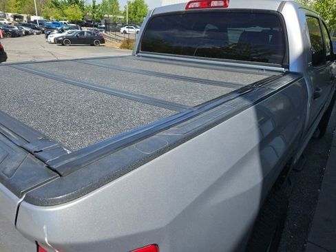 Used 2016 Toyota Tundra SR5 w/ SR5 Upgrade Package image 6