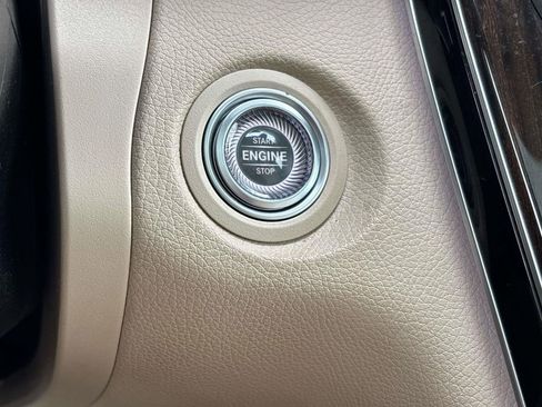 Used 2021 Mercedes-Benz GLC 300 4MATIC image 28