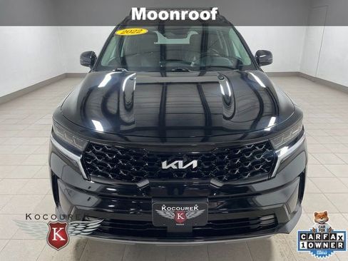 Used 2022 Kia Sorento SX image 2