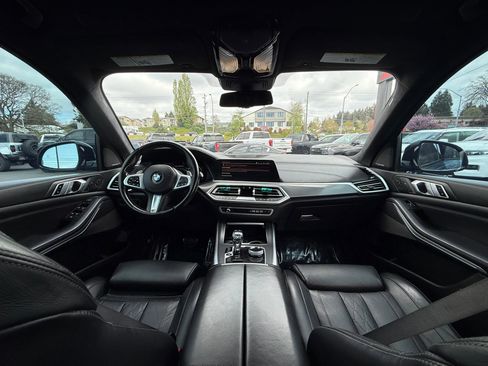 Used 2020 BMW X5 M50i w/ Executive Package AWD/4WD image 11