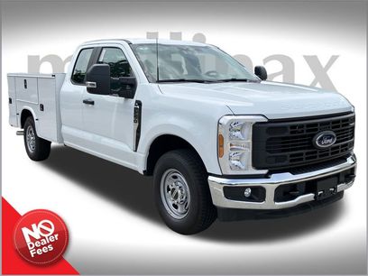 New 2025 Ford F250 XL w/ XL Chrome Package