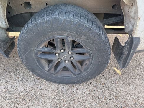 Used 2019 Chevrolet Silverado 1500 LT Trail Boss image 6